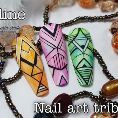 Nail art tribal